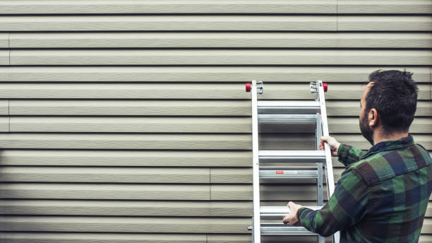 Siding Removal and Disposal in Terrebonne, OR